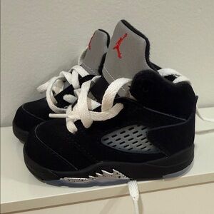 Jordan Kids Black and Gray Sneakers